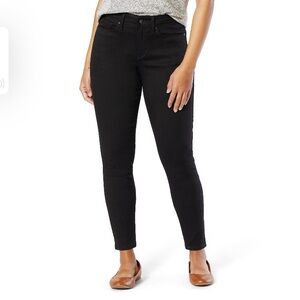 Levi Strauss Black Jean